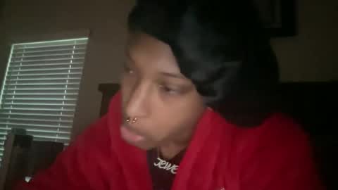 prettyfacefemale online show from 04/20/26, 10:22