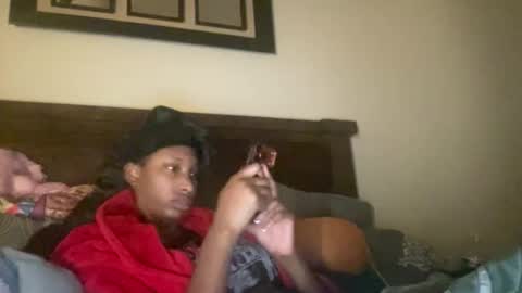 Snapshot of prettyfacefemale chatting on 04/21/26, 02:51 prettyfacefemale online show from 04/21/26, 02:51