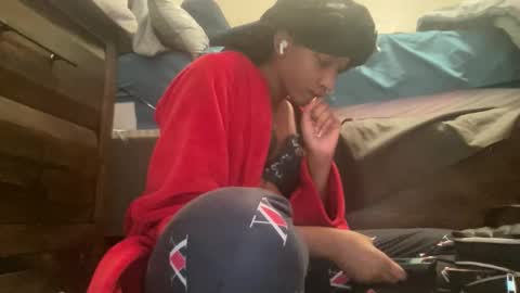 Snapshot of prettyfacefemale chatting on 04/22/26, 06:53 prettyfacefemale online show from 04/22/26, 06:53