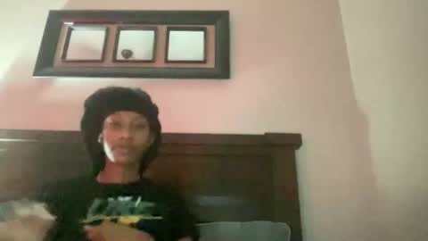Snapshot of prettyfacefemale chatting on 05/20/26, 05:02 prettyfacefemale online show from 05/20/26, 05:02