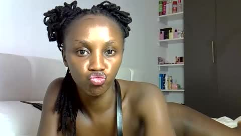 Pretty darkskin doll online show from 02/04/26, 10:15