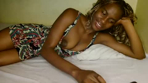 Snapshot of prettygoddess1 chatting on 06/22/26, 03:25 Mary online show from 06/22/26, 03:25
