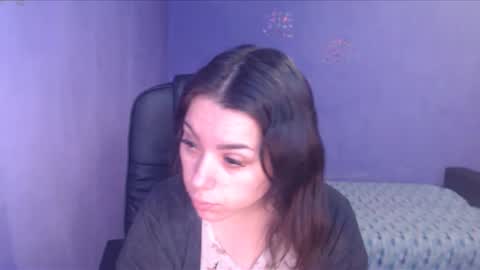 prettyjulliette online show from 02/04/25, 12:11