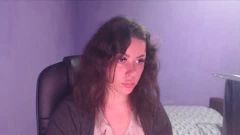 prettyjulliette online show from 02/04/25, 06:38