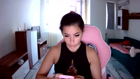 prettyjulliette online show from 09/16/25, 03:02