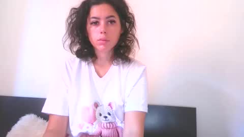 prettyjulliette online show from 09/22/25, 10:17