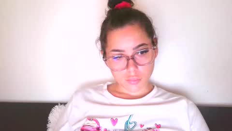 prettyjulliette online show from 10/24/25, 11:28