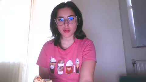 prettyjulliette online show from 10/26/25, 02:23