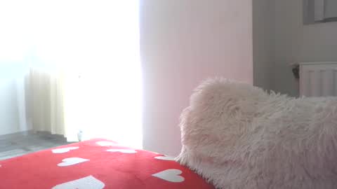 prettyjulliette online show from 10/30/25, 12:17