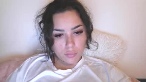 prettyjulliette online show from 11/06/25, 11:04