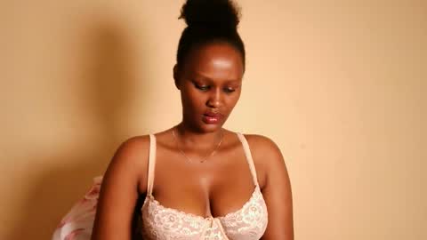 Snapshot of prettykeilaa chatting on 02/02/26, 07:40 prettykeilaa online show from 02/02/26, 07:40