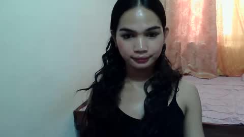 Snapshot of prettykhelcy chatting on 09/23/25, 11:41 prettykhelcy online show from 09/23/25, 11:41