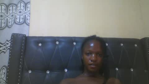 Snapshot of prettylala256 chatting on 05/15/26, 01:40 prettylala256 online show from 05/15/26, 01:40