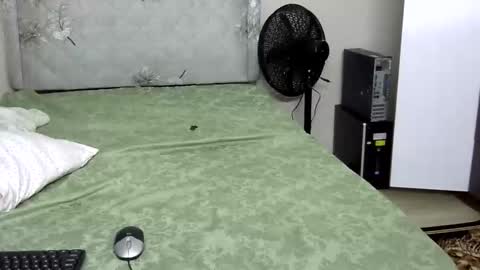 Prettylemmy online show from 10/11/25, 06:45