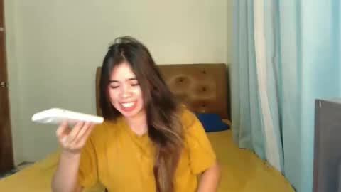 Snapshot of prettylicious_girl chatting on 04/04/26, 12:42 precious online show from 04/04/26, 12:42