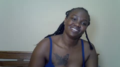 Snapshot of prettyliz30 chatting on 06/01/26, 06:20 LILIAN online show from 06/01/26, 06:20