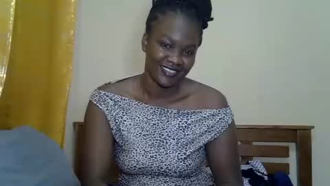 Snapshot of prettyliz30 chatting on 06/02/26, 11:07 LILIAN online show from 06/02/26, 11:07