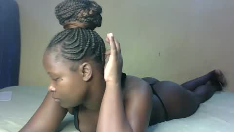 Melly online show from 12/19/25, 11:17