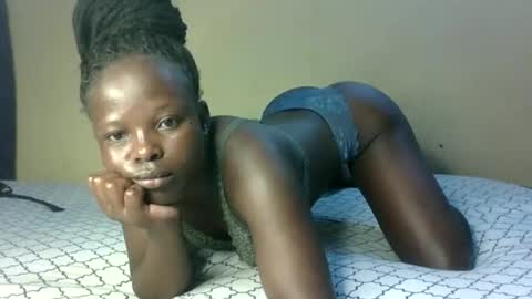 Melly online show from 02/02/26, 12:20