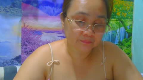 Snapshot of prettynhing chatting on 06/21/26, 12:52 Nhing online show from 06/21/26, 12:52