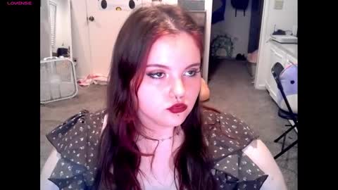 Snapshot of prettypearl123 chatting on 09/09/25, 09:20 pretttypearl online show from 09/09/25, 09:20