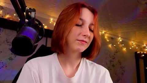 Mila -NONUDE MODEL online show from 12/18/25, 04:24