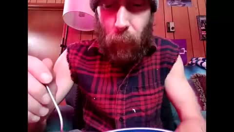 Snapshot of prettysolid7 chatting on 11/18/25, 12:53 prettysolid7 online show from 11/18/25, 12:53