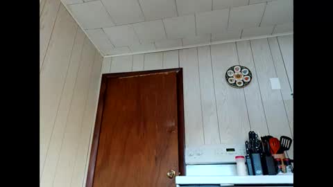 prettysolid7 online show from 12/03/25, 02:04