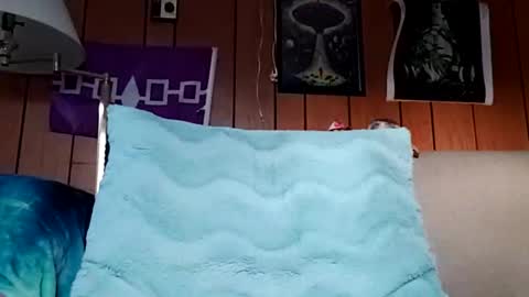 prettysolidd7 online show from 12/16/24, 01:22