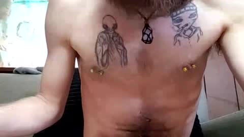 prettysolidd7 online show from 02/13/25, 01:48