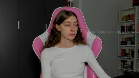 Sophie  next stream will be at Monday  i will wait you guys  online show from 09/24/25, 06:50
