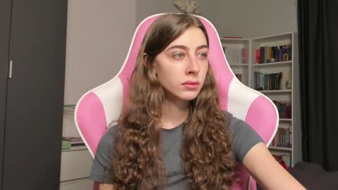 Sophie  next stream will be at Monday  i will wait you guys  online show from 05/16/26, 05:37