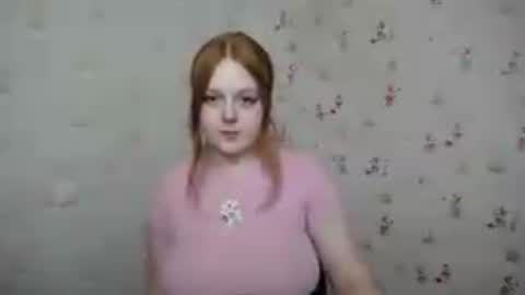 Snapshot of prettyvalerii_ chatting on 08/06/26, 02:30 Valeri online show from 08/06/26, 02:30