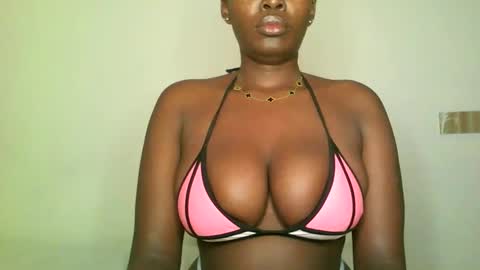 prettyvishy online show from 02/17/25, 03:36