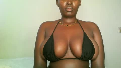 prettyvishy online show from 02/20/25, 07:12