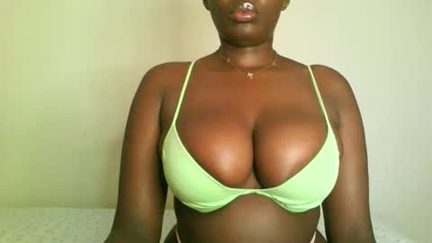 prettyvishy online show from 02/15/26, 07:51