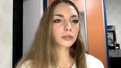 Amelia online show from 11/13/25, 07:35