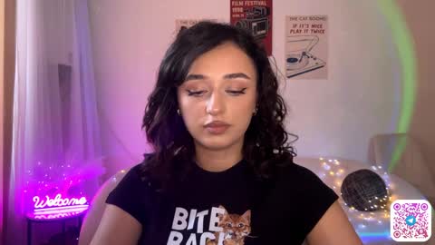 Sofi online show from 04/07/26, 01:33