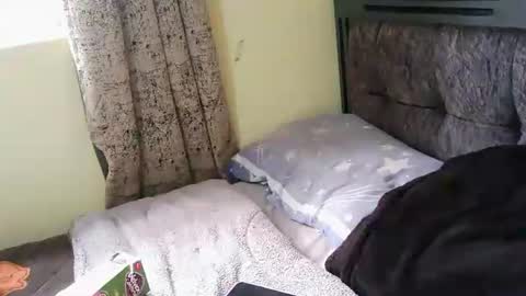 Snapshot of pricky375313 chatting on 02/28/26, 11:44 pricky375313 online show from 02/28/26, 11:44