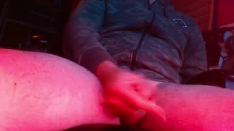 Aussie Bi Top Cum Say Hi online show from 07/10/26, 08:11