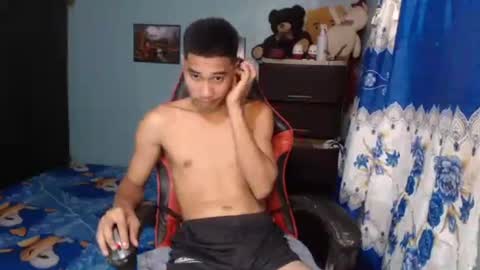 Snapshot of primohunterz chatting on 01/17/26, 12:54 primohunterz online show from 01/17/26, 12:54