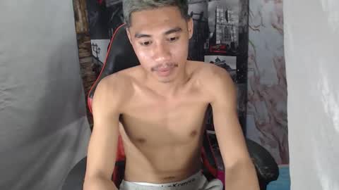 Snapshot of primohunterz chatting on 02/14/26, 12:02 primohunterz online show from 02/14/26, 12:02