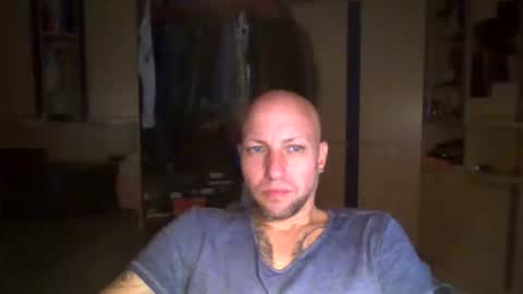 Snapshot of prince__13 chatting on 10/19/25, 08:42 Don online show from 10/19/25, 08:42