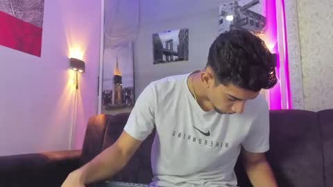 prince_arthur77 online show from 10/03/25, 01:52