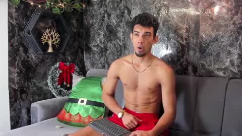 prince_arthur77 online show from 11/11/25, 02:50