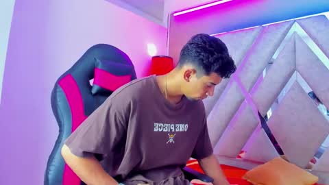 prince_arthur77 online show from 11/26/25, 01:34