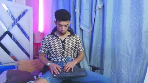 prince_arthur77 online show from 03/08/26, 04:22