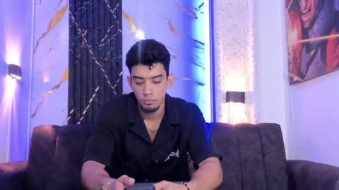 Snapshot of prince_arthur77 chatting on 05/15/26, 01:40 prince_arthur77 online show from 05/15/26, 01:40