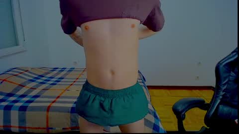 Snapshot of prince_carlos_xx chatting on 04/13/26, 07:14 Carlos Reyes online show from 04/13/26, 07:14