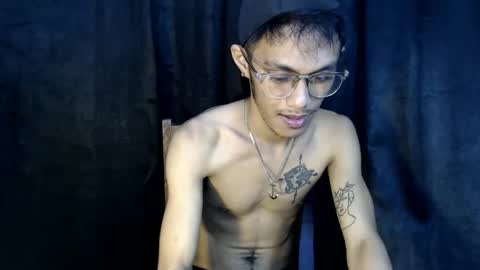 Snapshot of prince_gray69 chatting on 11/14/25, 05:17 Prince online show from 11/14/25, 05:17